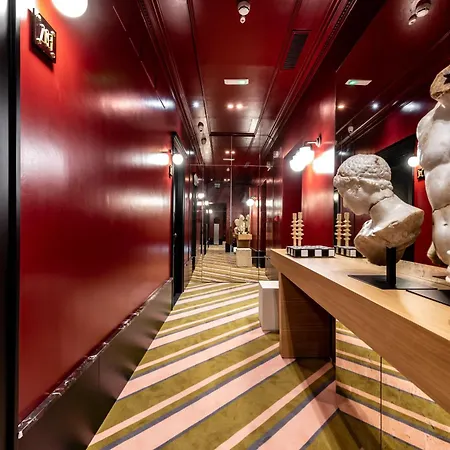 Hotel The Couper Umiltà Roma