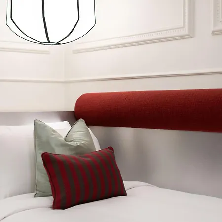 Hotel The Couper Umiltà Roma