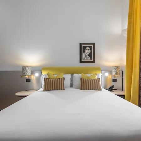 Hotel The Couper Umiltà Roma